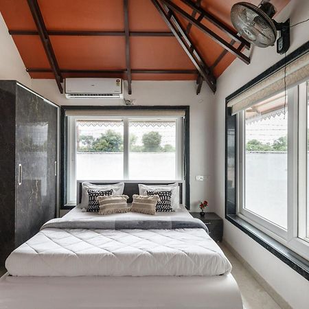 Aqua Lagoon Villa By Secret Turtle Pvt Pool Private Lawn Secunderabad Экстерьер фото