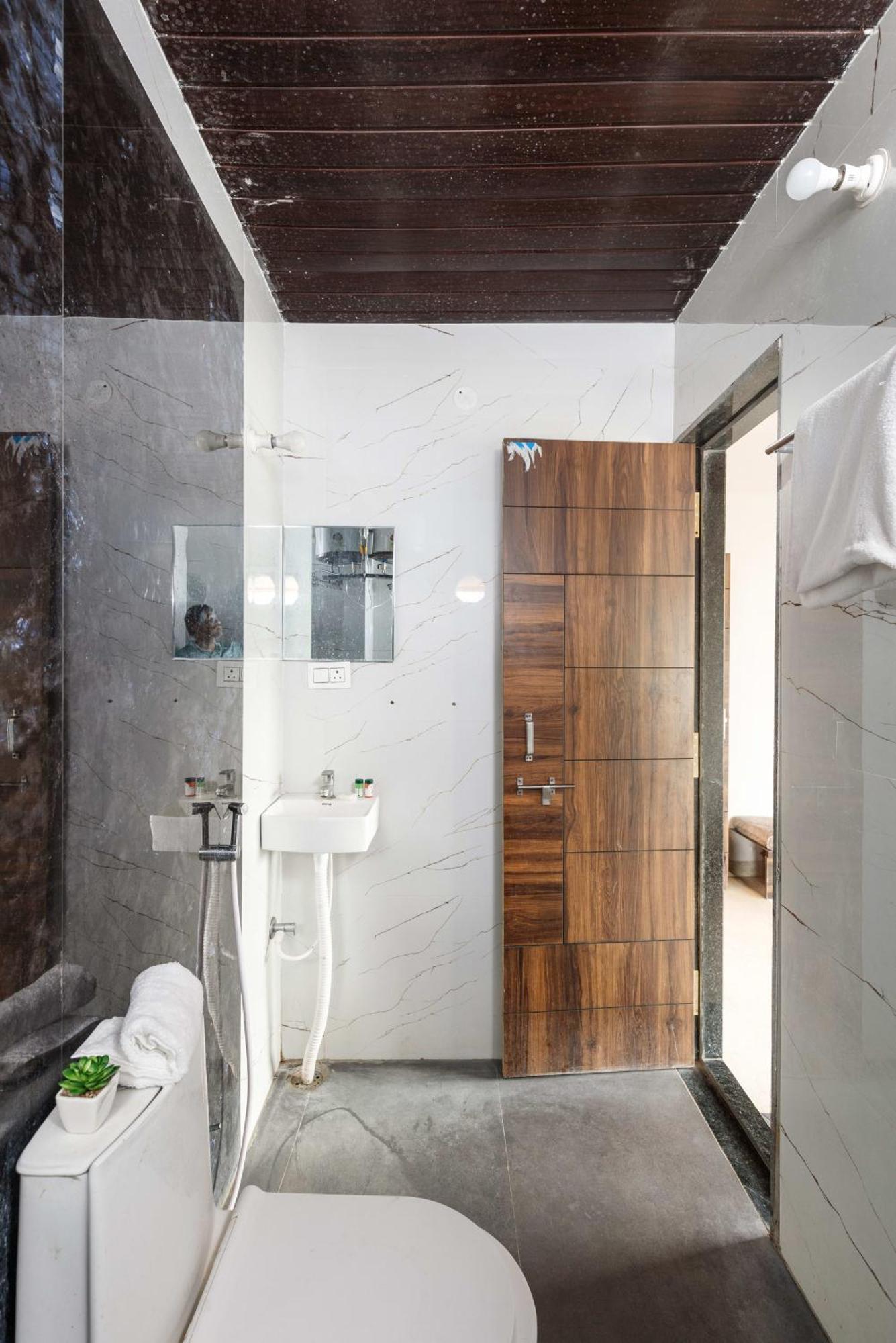 Aqua Lagoon Villa By Secret Turtle Pvt Pool Private Lawn Secunderabad Экстерьер фото