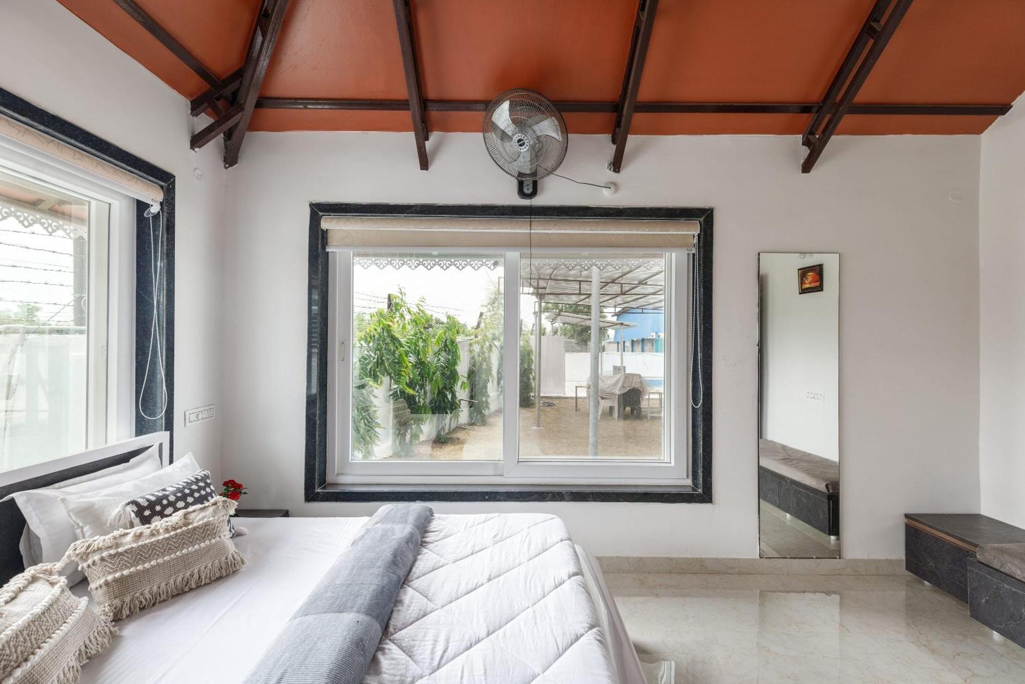 Aqua Lagoon Villa By Secret Turtle Pvt Pool Private Lawn Secunderabad Экстерьер фото